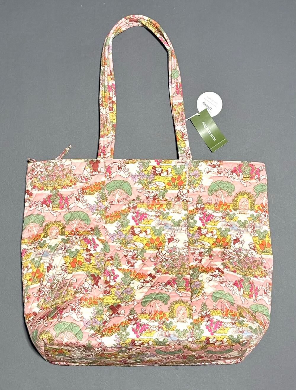 Vera Bradley Mickeys Promenade Original Zip Tote Minnie Mouse Daisy Duck Goofy